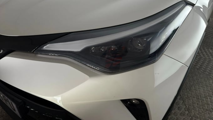 2022 Toyota C-hr