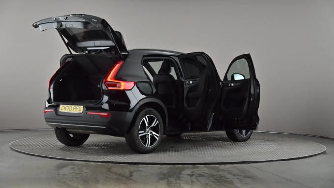 2020 Volvo Xc40