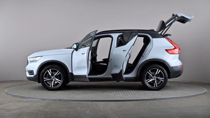 2021 Volvo Xc40