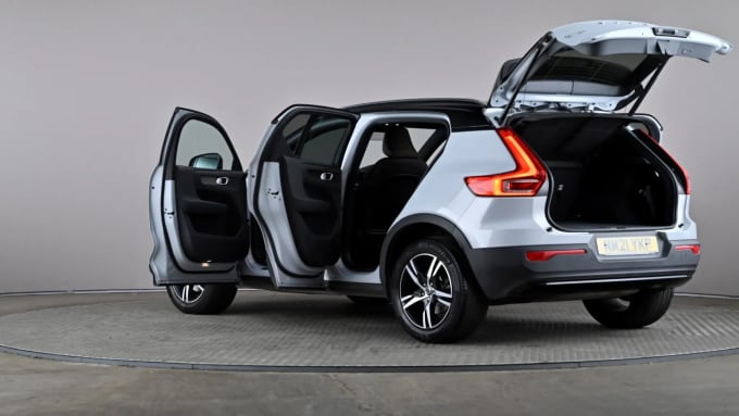 2021 Volvo Xc40