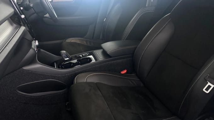 2021 Volvo Xc40