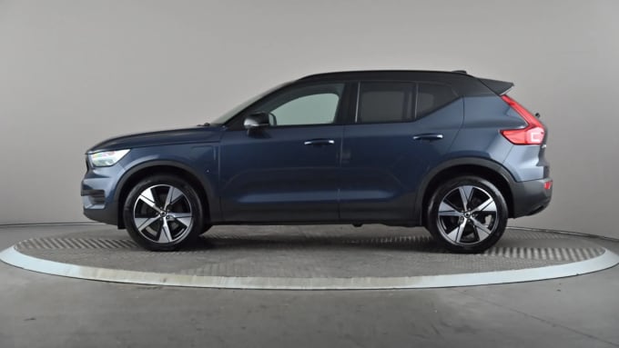 2022 Volvo Xc40