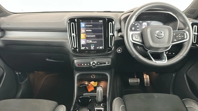 2022 Volvo Xc40