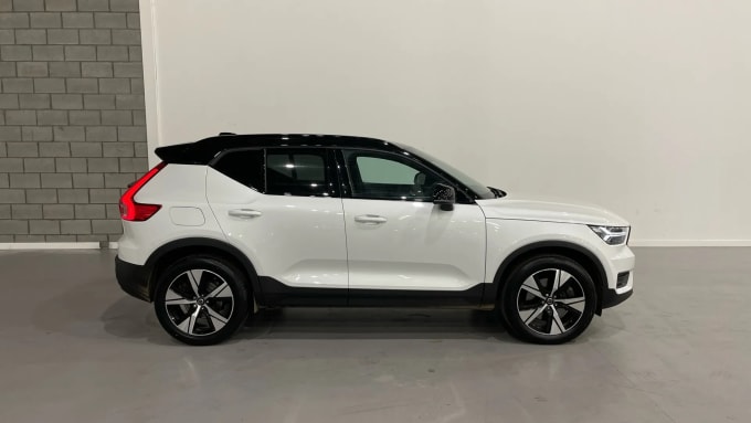 2022 Volvo Xc40