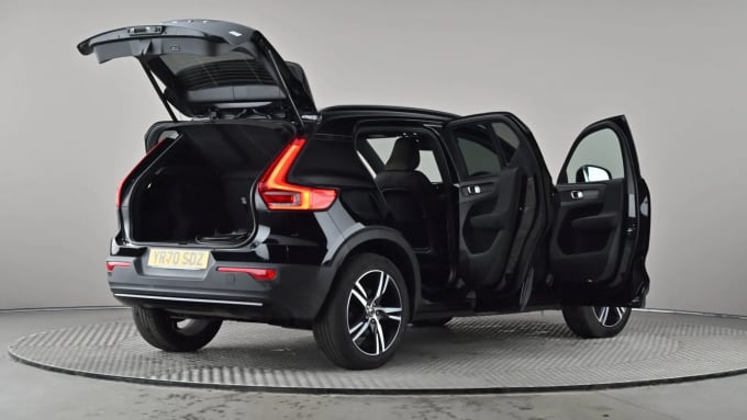 2020 Volvo Xc40