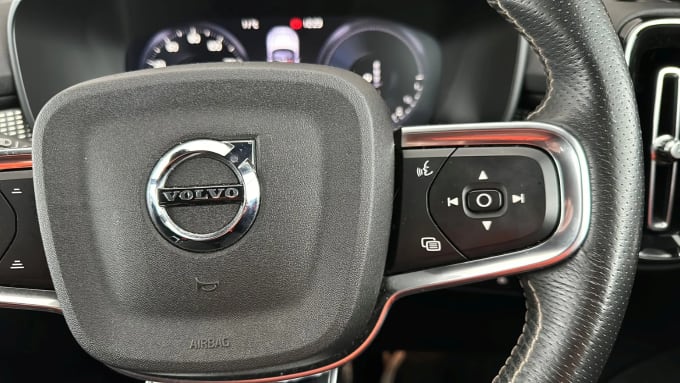 2020 Volvo Xc40