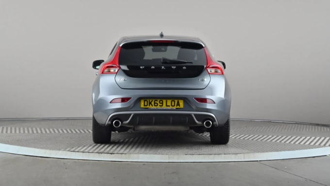 2019 Volvo V40