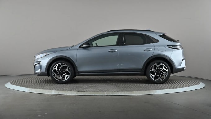 2024 Kia Xceed