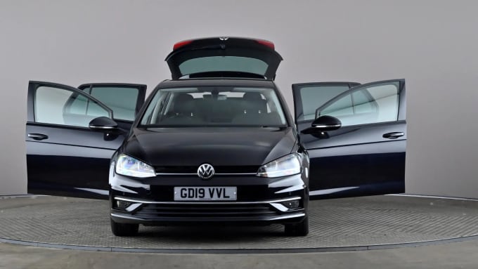 2019 Volkswagen Golf