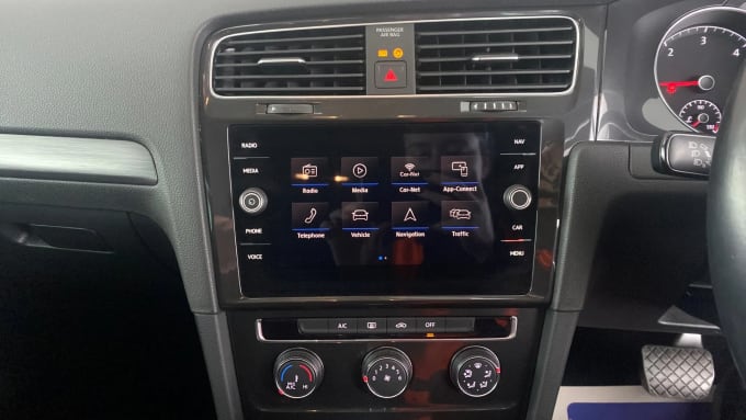 2019 Volkswagen Golf