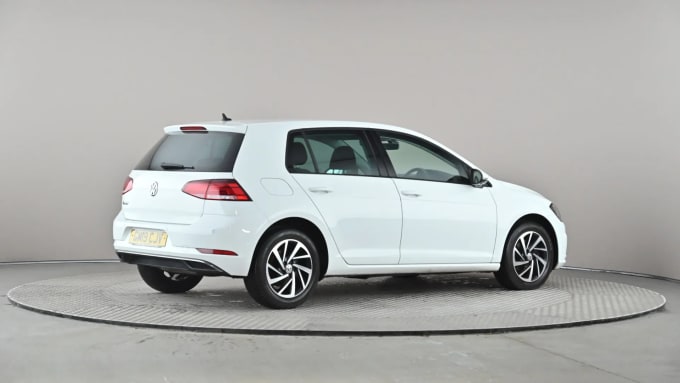 2019 Volkswagen Golf