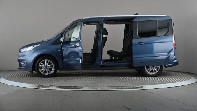 2022 Ford Grand Tourneo Connect