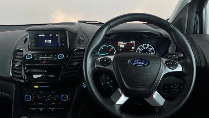 2022 Ford Grand Tourneo Connect