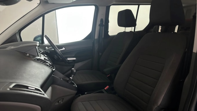 2022 Ford Grand Tourneo Connect
