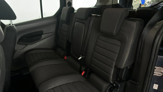 2022 Ford Grand Tourneo Connect