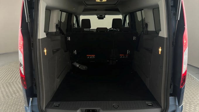 2022 Ford Grand Tourneo Connect
