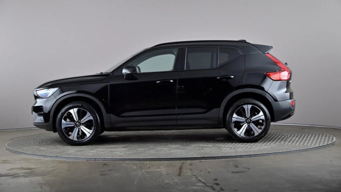 2022 Volvo Xc40