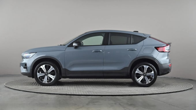 2023 Volvo C40