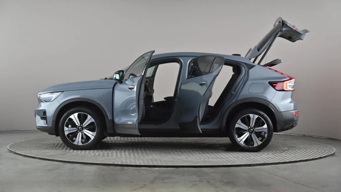 2023 Volvo C40