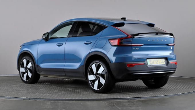 2022 Volvo C40