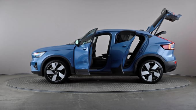 2022 Volvo C40