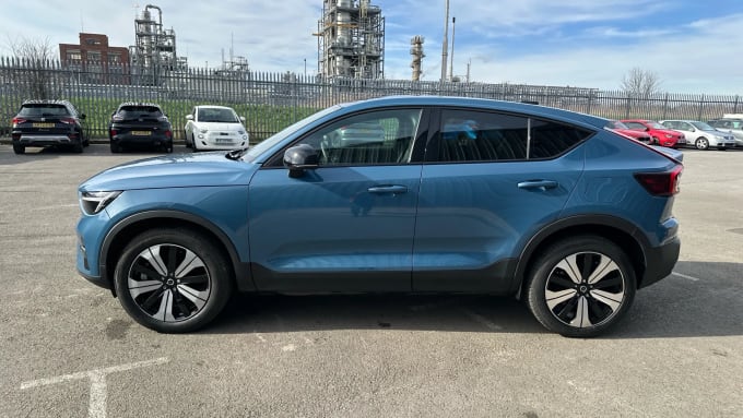 2022 Volvo C40