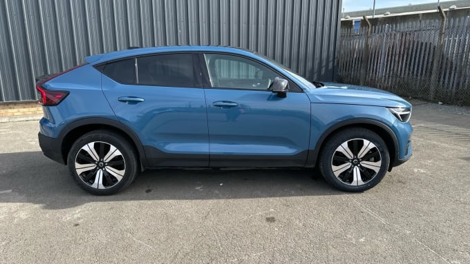 2022 Volvo C40