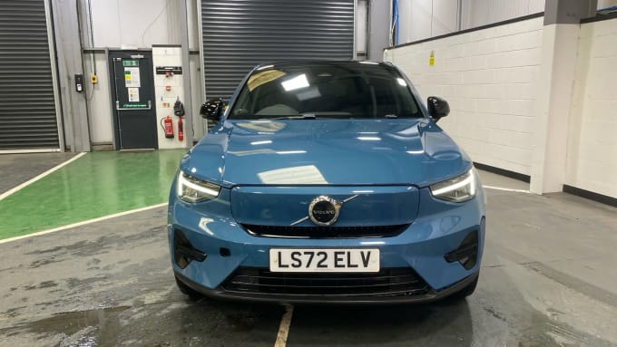 2022 Volvo C40