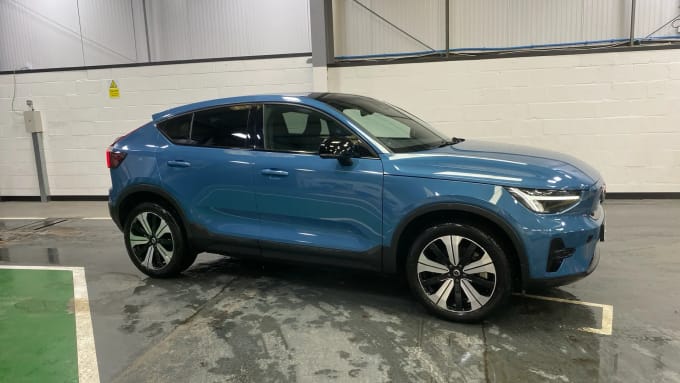 2022 Volvo C40