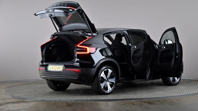 2022 Volvo C40