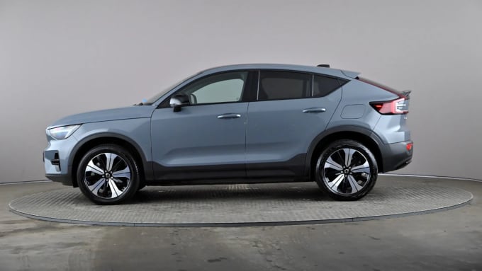 2022 Volvo C40