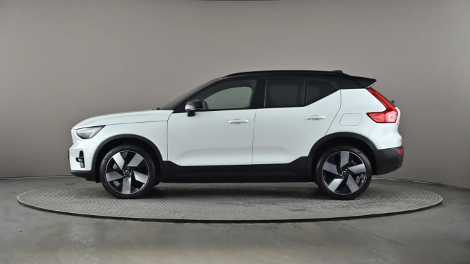 2023 Volvo Xc40