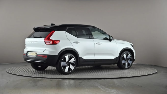 2023 Volvo Xc40