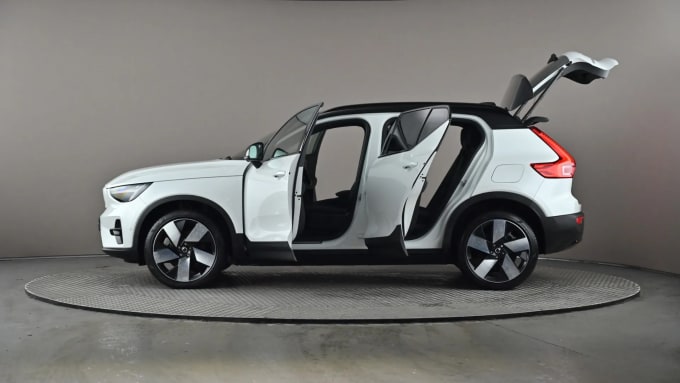 2023 Volvo Xc40