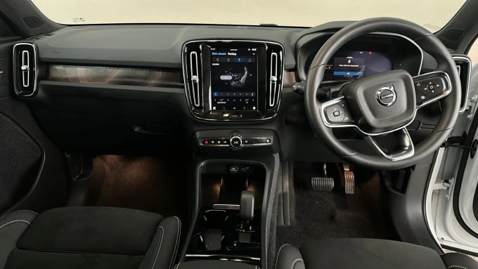 2023 Volvo Xc40