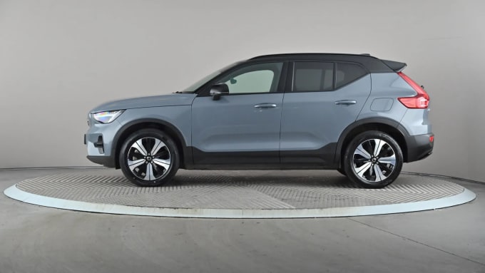 2023 Volvo Xc40