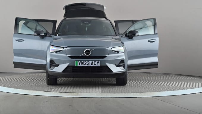 2023 Volvo Xc40