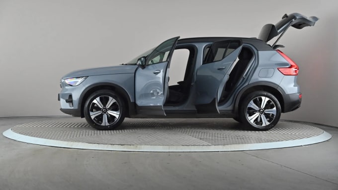 2023 Volvo Xc40