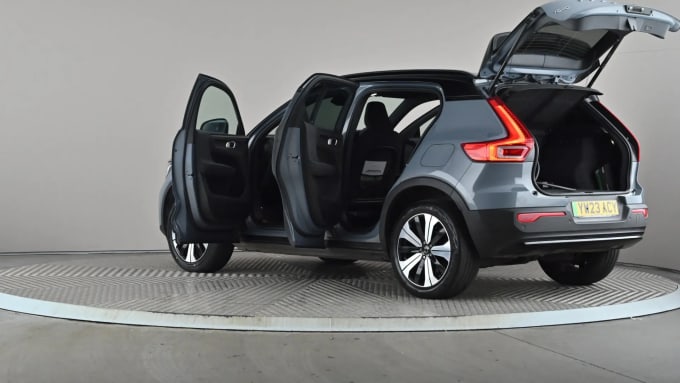 2023 Volvo Xc40