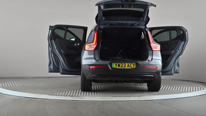 2023 Volvo Xc40