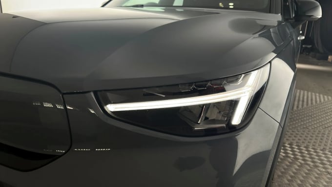 2023 Volvo Xc40