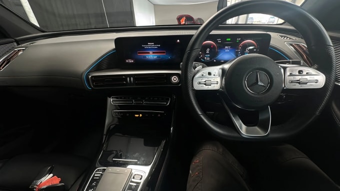 2022 Mercedes-benz Eqc