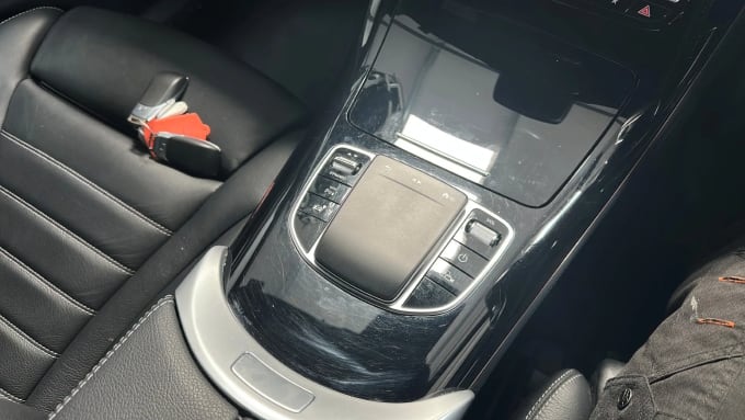 2022 Mercedes-benz Eqc