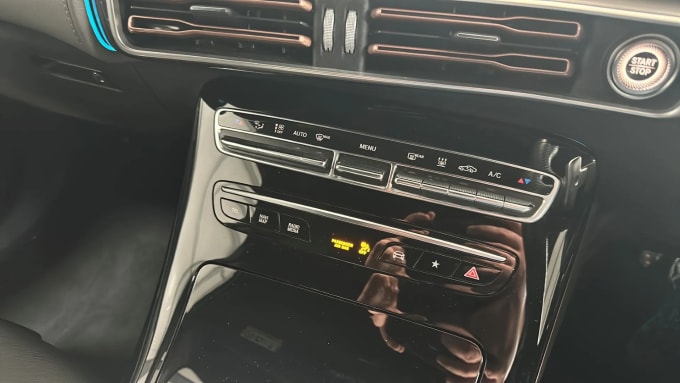 2022 Mercedes-benz Eqc