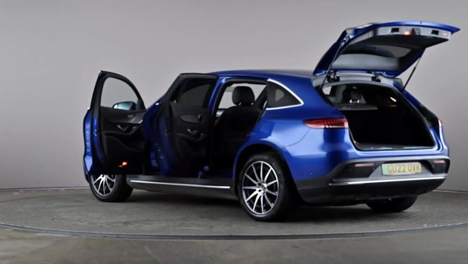 2022 Mercedes-benz Eqc