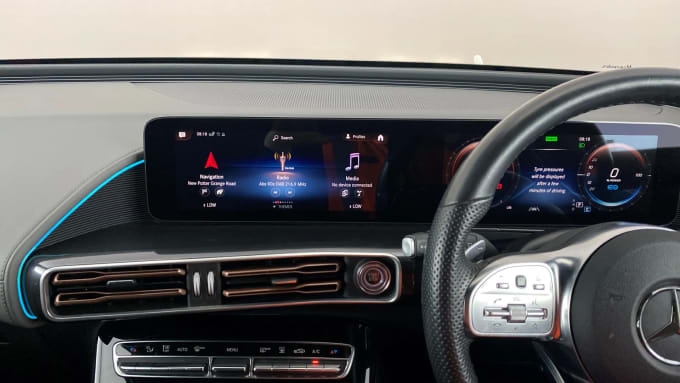 2022 Mercedes-benz Eqc
