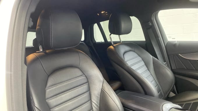 2022 Mercedes-benz Eqc