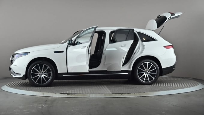 2022 Mercedes-benz Eqc