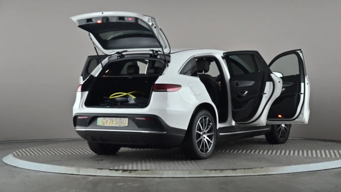 2022 Mercedes-benz Eqc