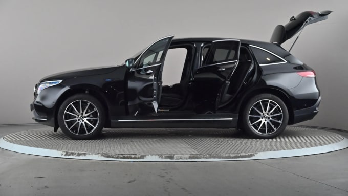 2022 Mercedes-benz Eqc